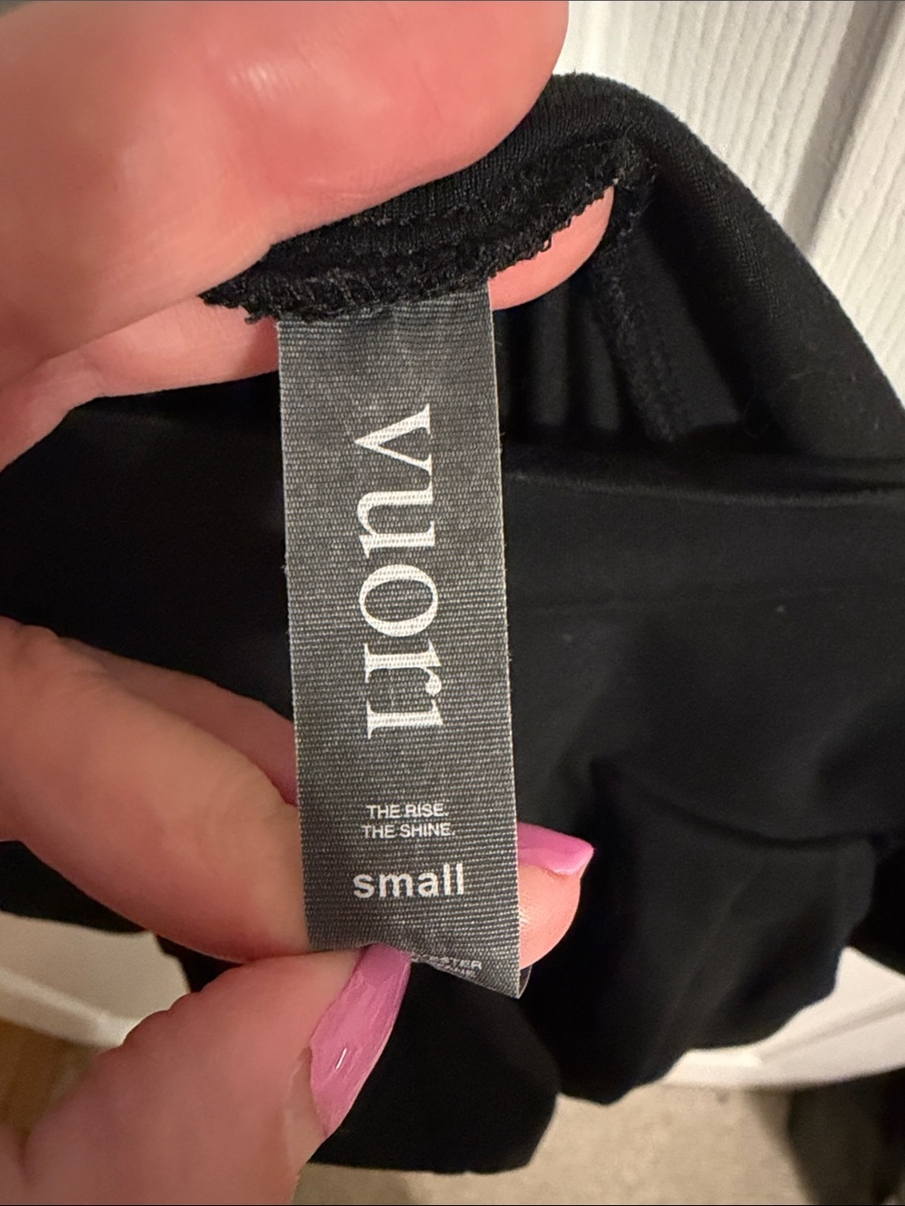 Vuori Lux At Ease Black Harem Jogger Pants Pleated Size Small - Picture 2 of 6